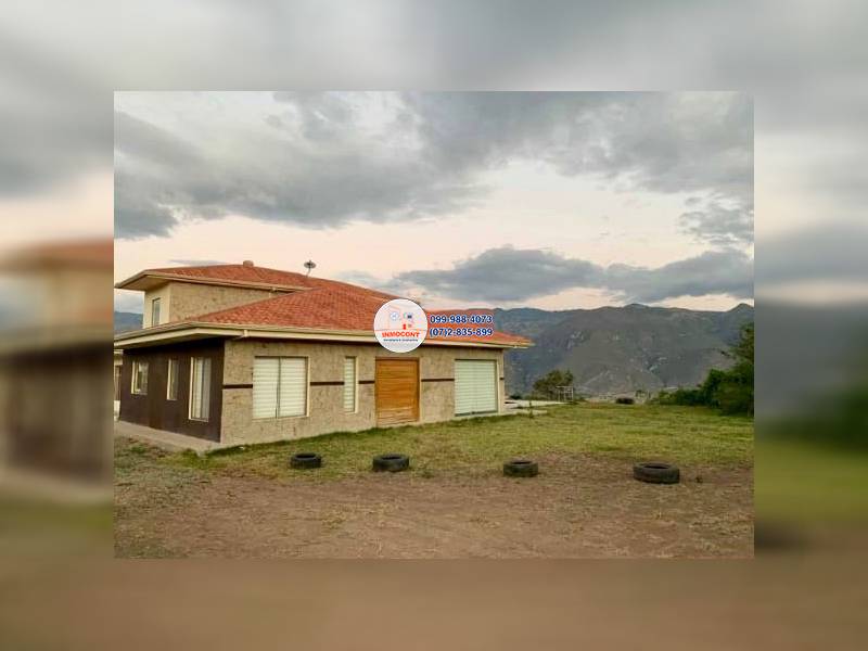 C1168 Amplia vivienda con terreno de venta